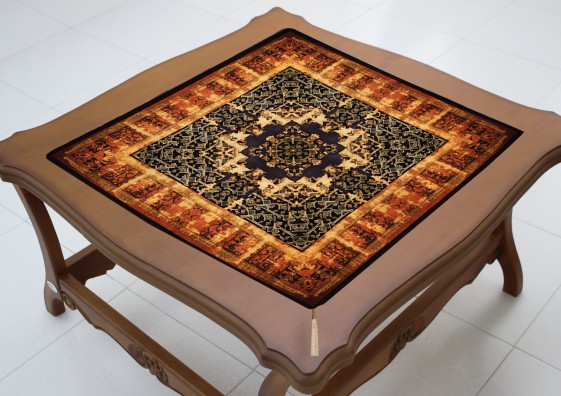 رومیزی مربع طرح پازیریک  